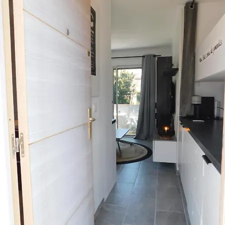 Studio Paisible Residence Les Oiseaux Avec Parking Lejlighed